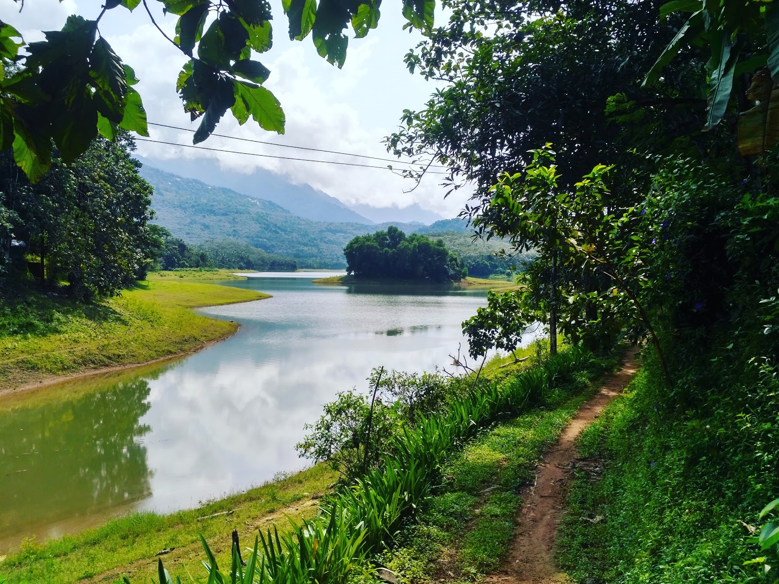 peruvannamozhi lake